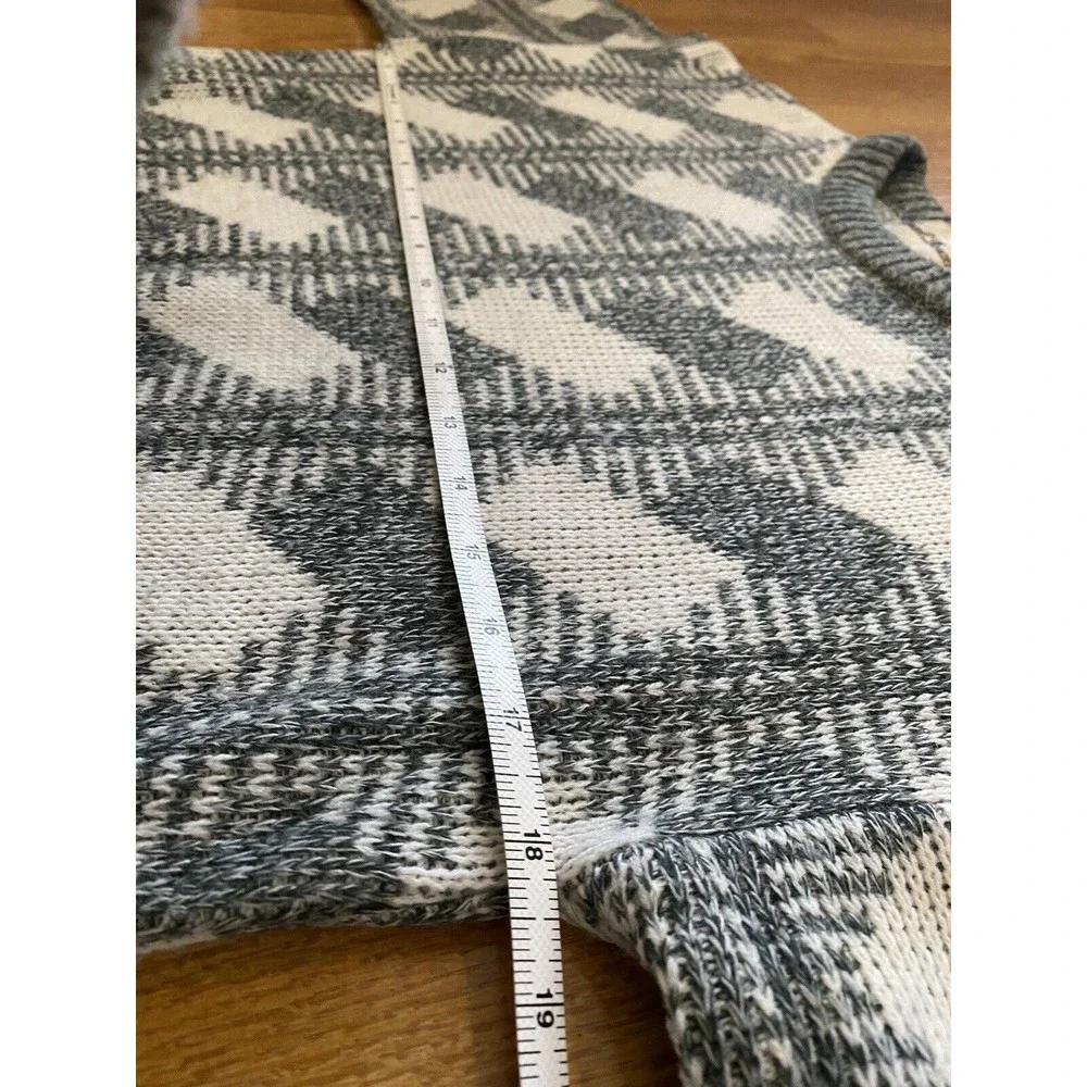 Vintage Michael Gerald Gray and White Geometric Pattern Sweater Mens Size Small